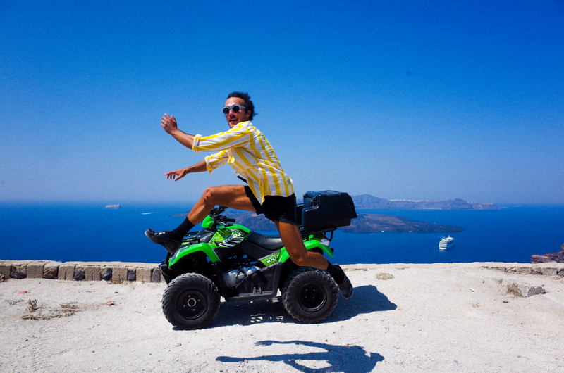 Illustration for article titled GREECE : 40 HOURS IN SANTORINI